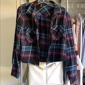 Forever 21 dark plaid cropped flannel